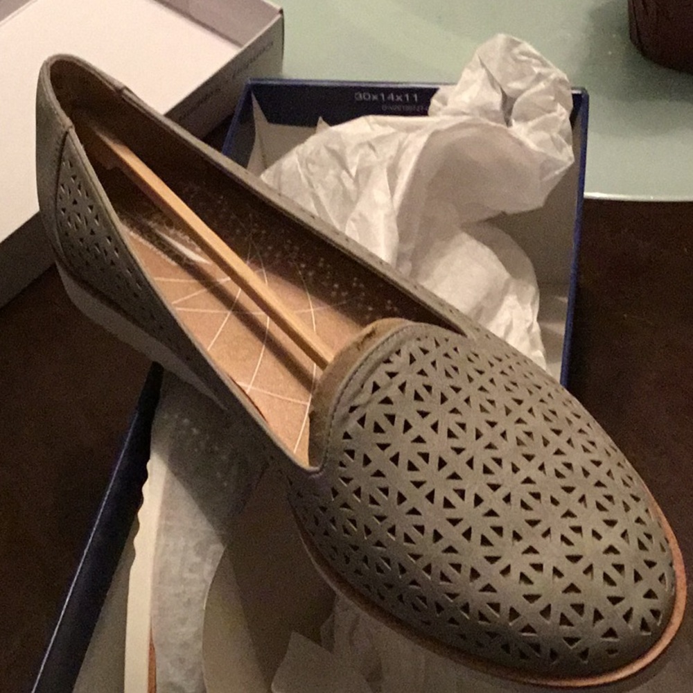 Life Stride Gray Perforated Loafers